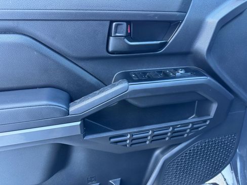 Used 2025 Toyota Tacoma SR5 image 19