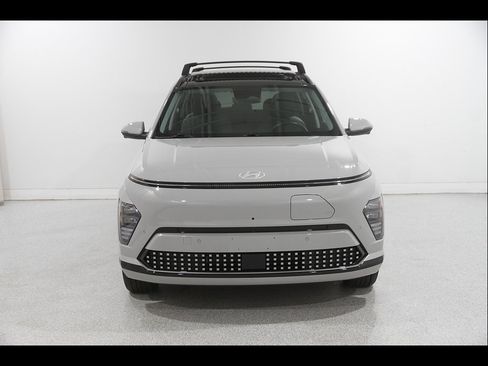 Certified 2024 Hyundai Kona Limited FWD image 2