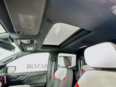 Used 2024 GMC Canyon AT4X image 26