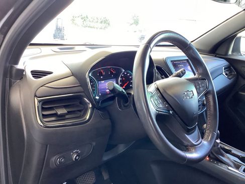 Used 2022 Chevrolet Equinox RS image 9