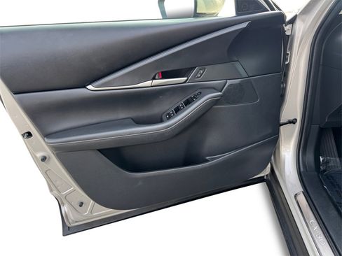 Used 2023 MAZDA CX-30 AWD 2.5 S w/ Select Package image 10