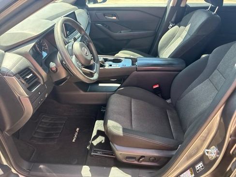 Used 2024 Nissan Rogue SV FWD image 17