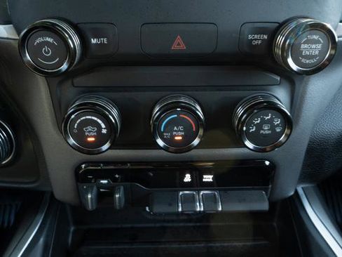 Used 2021 RAM 1500 Big Horn image 22