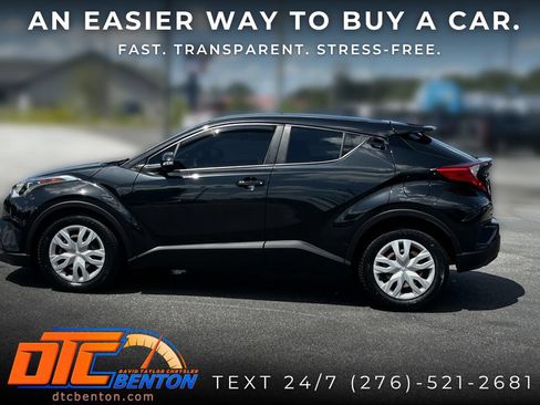 Used 2019 Toyota C-HR LE FWD image 8