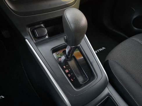 Used 2016 Nissan Sentra S image 17