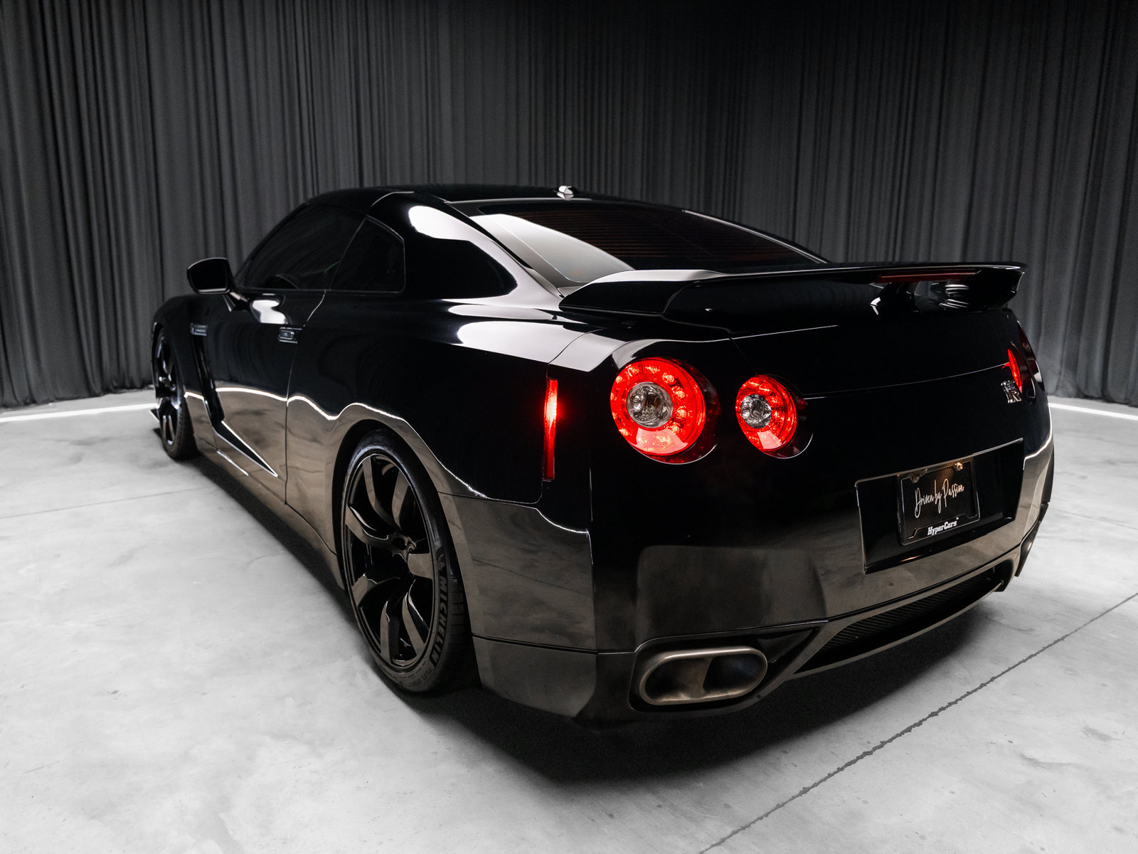 Used 2009 Nissan GT-R Premium AWD/4WD image 32