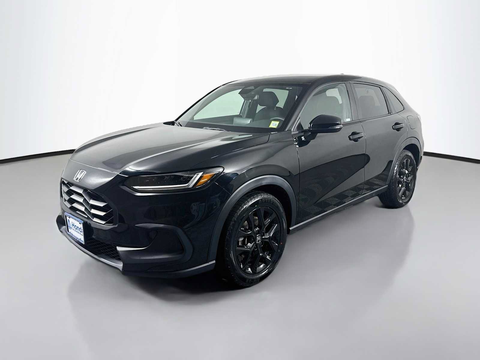 Used 2023 Honda HR-V Sport image 3