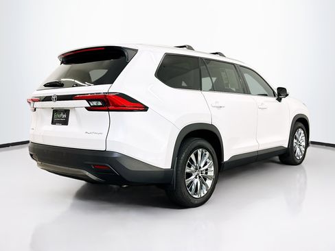 Used 2024 Toyota Grand Highlander Platinum image 9