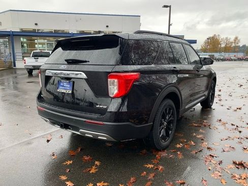 Certified 2023 Ford Explorer XLT w/ Equipment Group 202A image 8