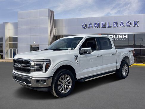 Used 2025 Ford F150 Lariat w/ Equipment Group 501A Mid image 32