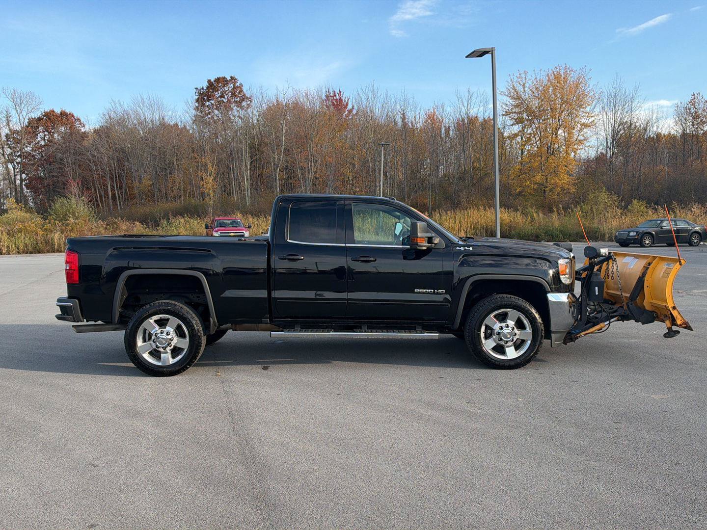 Used 2017 GMC Sierra 2500 SLE w/ HD SLE Preferred Plus Package AWD/4WD image 25