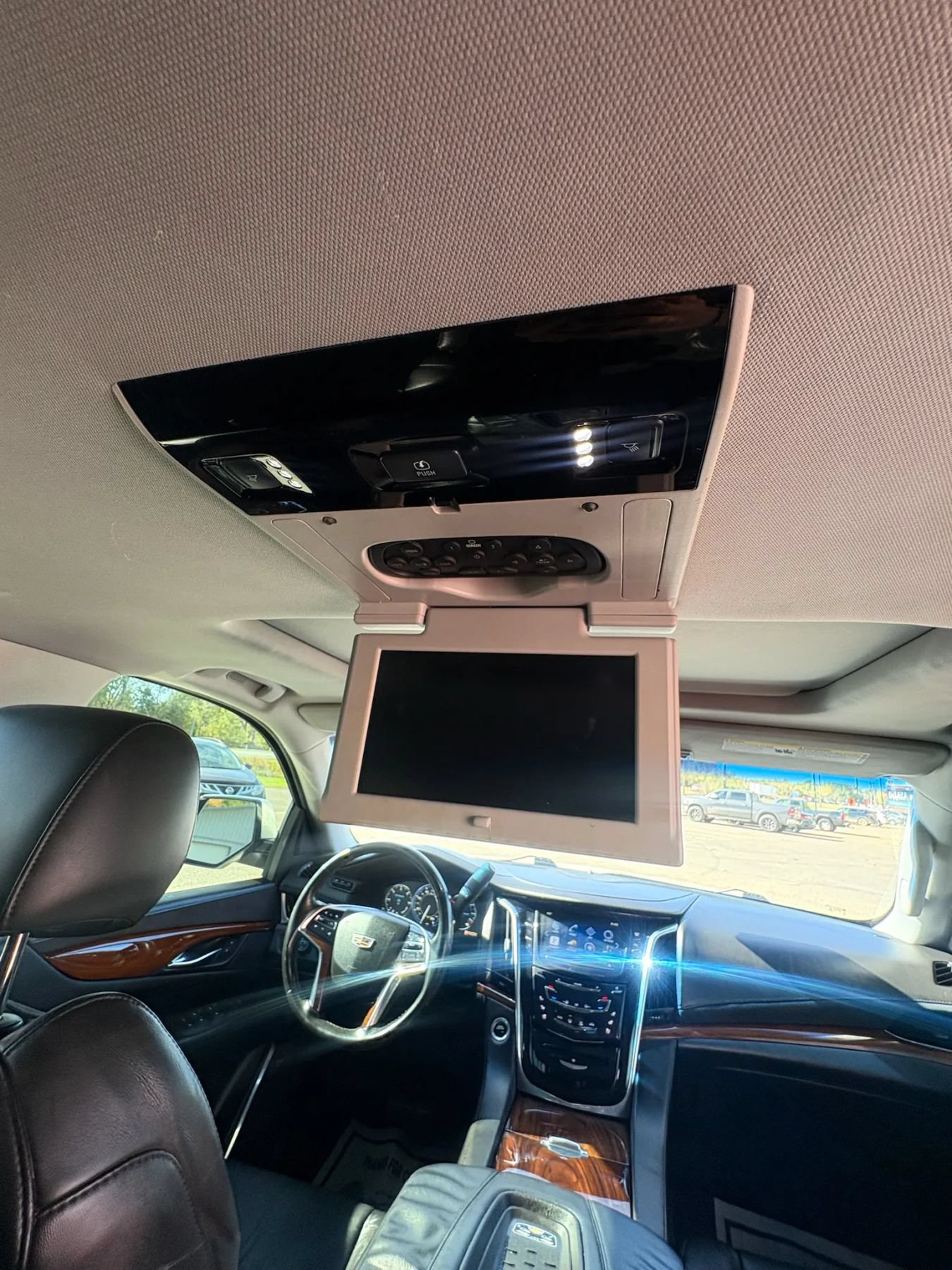 Used 2015 Cadillac Escalade ESV Luxury AWD/4WD image 39