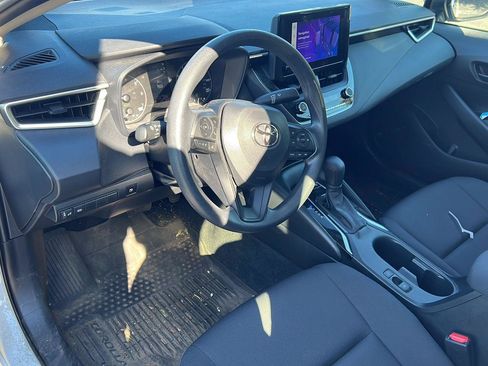 Used 2024 Toyota Corolla LE AWD/4WD image 4