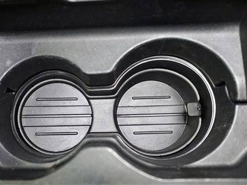 Used 2010 Ford Mustang GT image 22