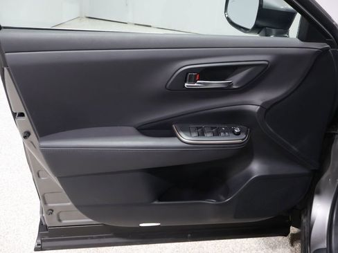 Used 2023 Toyota Crown XLE image 13