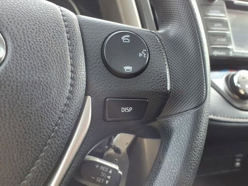 Used 2015 Toyota RAV4 XLE image 19