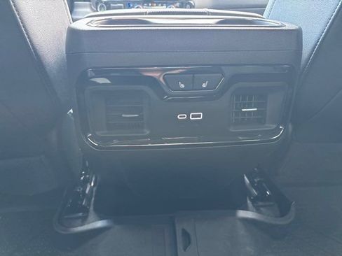 Used 2025 Chevrolet Silverado 1500 ZR2 w/ Technology Package image 19