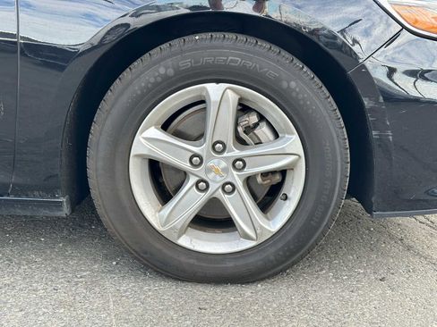 Used 2022 Chevrolet Malibu LT image 9