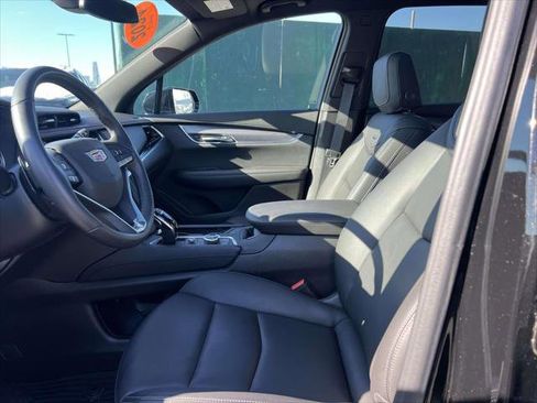 Used 2024 Cadillac XT6 Luxury image 17