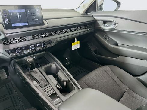 New 2026 Honda Accord SE image 22