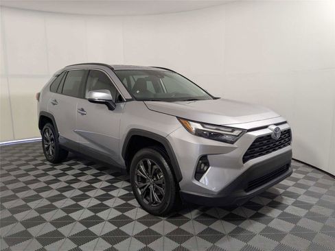 Used 2023 Toyota RAV4 XLE Premium AWD/4WD image 3