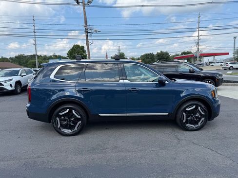 Used 2024 Kia Telluride S w/ S Sunroof Package image 8