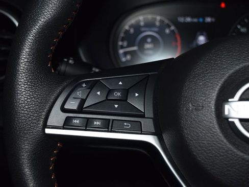 Used 2024 Nissan Kicks SR w/ SR Premium Package image 7