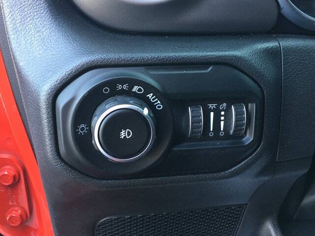 Used 2022 Jeep Wrangler Unlimited Sport AWD/4WD image 22
