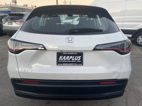 Used 2024 Honda HR-V LX image 7