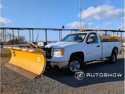 Used 2009 GMC Sierra 2500 W/T w/ Snow Plow Prep Package