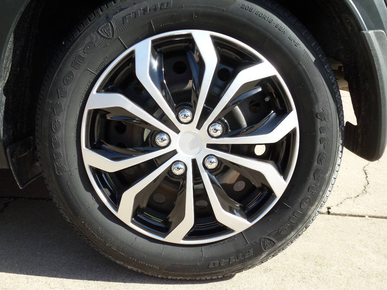Used 2019 Nissan Kicks S w/ Exterior Electronics Package FWD image 65
