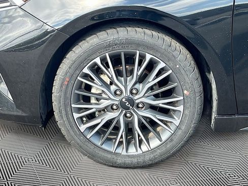 Certified 2023 Kia Forte GT-Line FWD image 11
