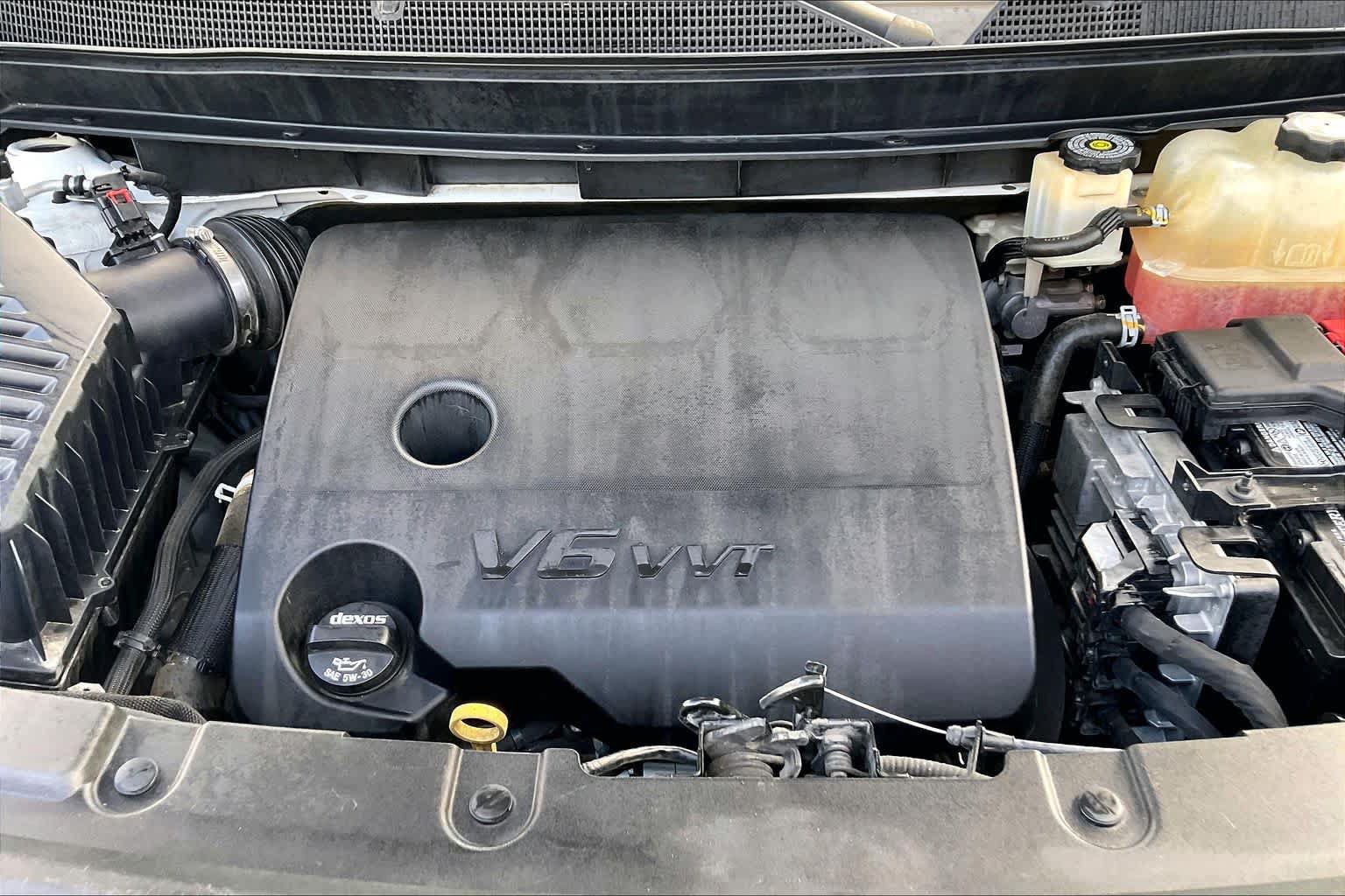 Used 2018 Chevrolet Traverse LT FWD image 32