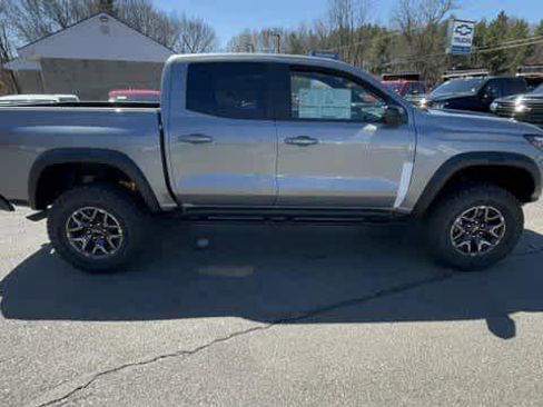 New 2026 Chevrolet Colorado ZR2 w/ Technology Package AWD/4WD image 6
