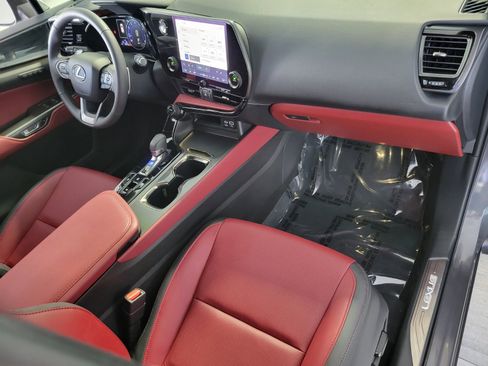 Used 2024 Lexus NX 250 FWD w/ Premium Package image 17