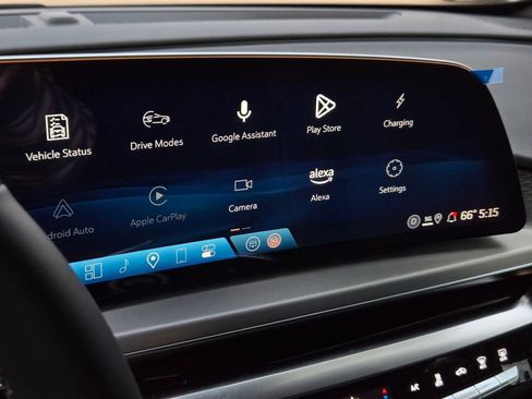 New 2025 Cadillac Lyriq Sport image 18