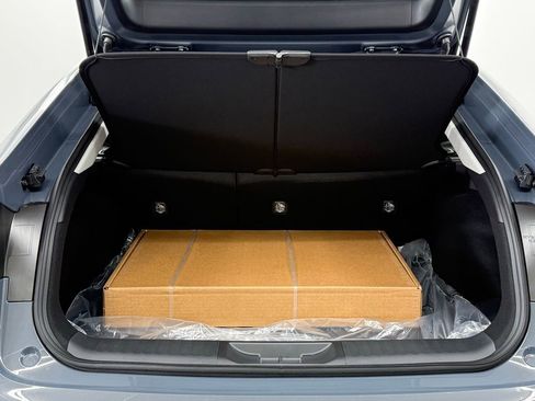 Used 2026 Toyota Prius XLE image 11