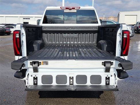 New 2026 GMC Sierra 2500 Denali w/ Denali Reserve Package image 8