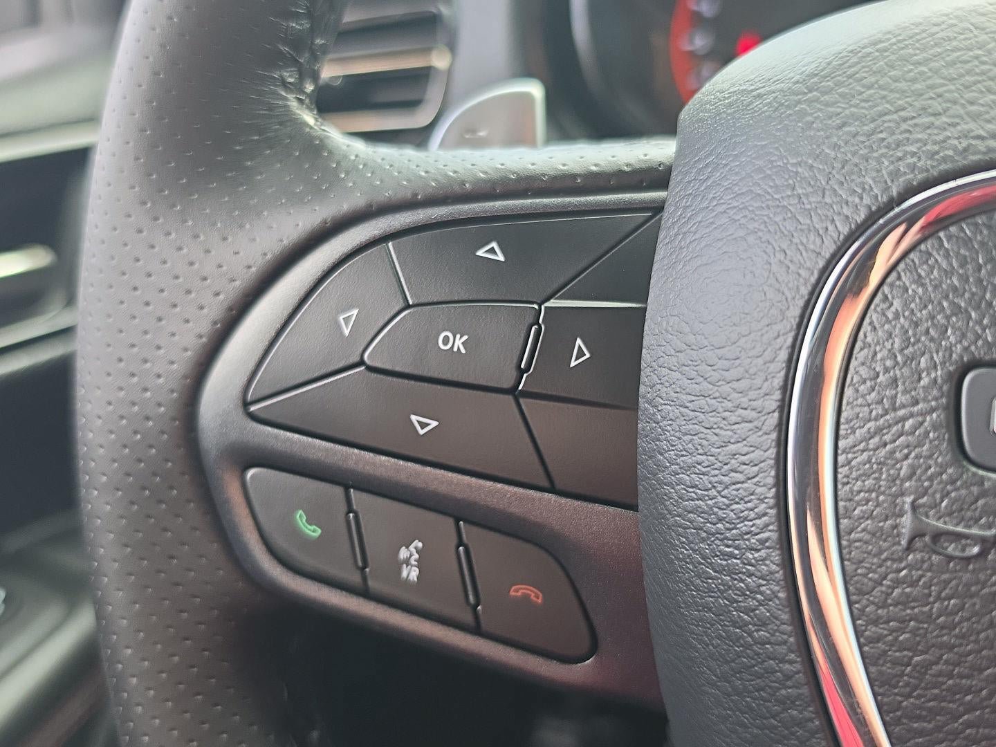 Used 2022 Dodge Durango R/T w/ Blacktop Package AWD/4WD image 35
