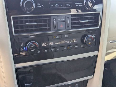 Certified 2024 INFINITI QX80 Sensory image 26