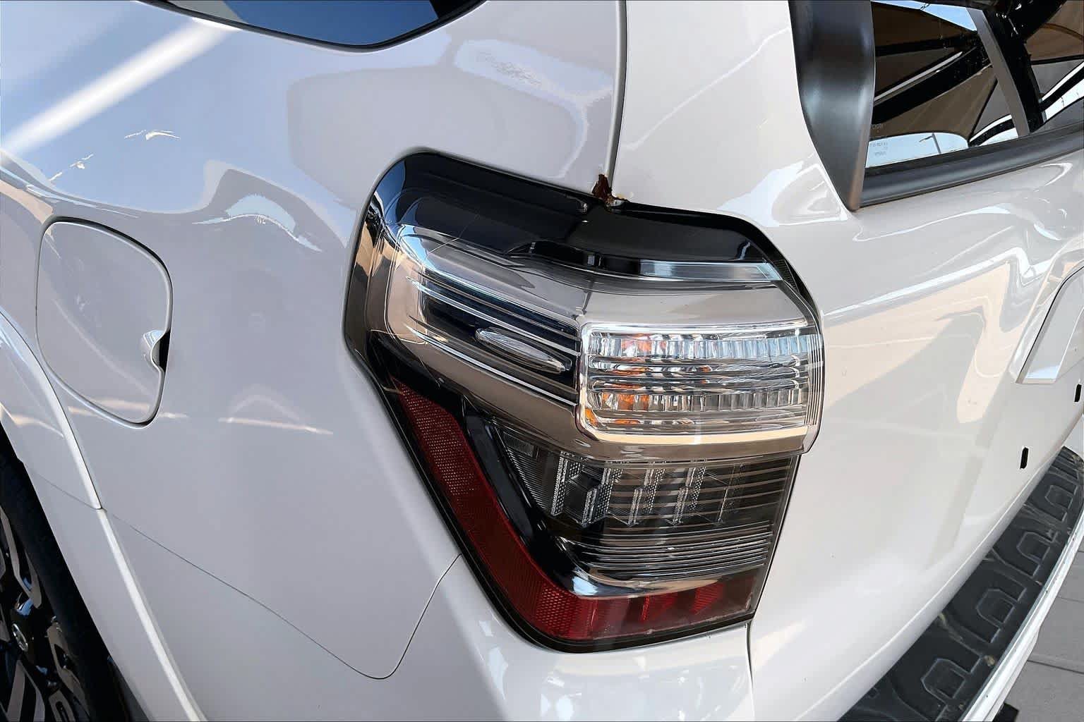 Used 2019 Toyota 4Runner SR5 Premium AWD/4WD image 27