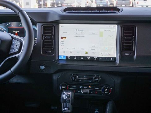 New 2025 Ford Bronco Badlands w/ Sasquatch Package image 15