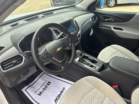 Used 2024 Chevrolet Equinox LS w/ LS Convenience Package FWD image 18