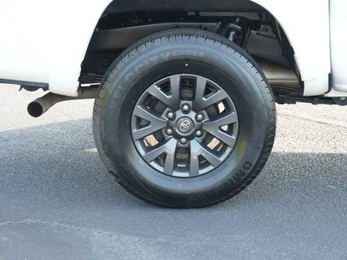 Used 2023 Toyota Tacoma SR5 RWD image 8