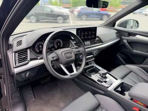 Certified 2025 Audi Q5 2.0T Premium AWD/4WD image 12