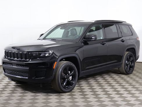 Used 2023 Jeep Grand Cherokee L Laredo image 8