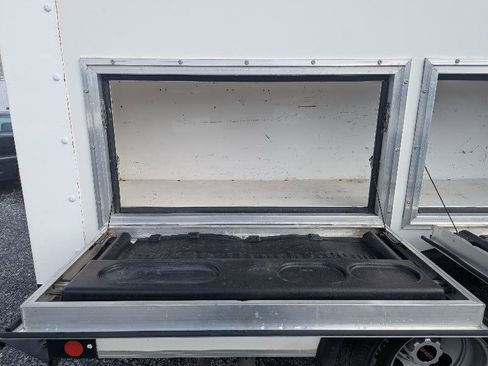 Used 2022 GMC Savana 3500 w/ Power Convenience Package image 15