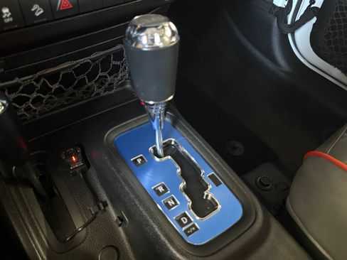 Used 2018 Jeep Wrangler Unlimited Sport S AWD/4WD image 23