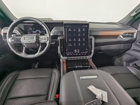 Used 2025 GMC Yukon Denali image 14