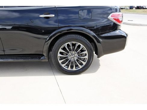 Used 2020 Nissan Armada Platinum w/ Platinum Reserve Package RWD image 35